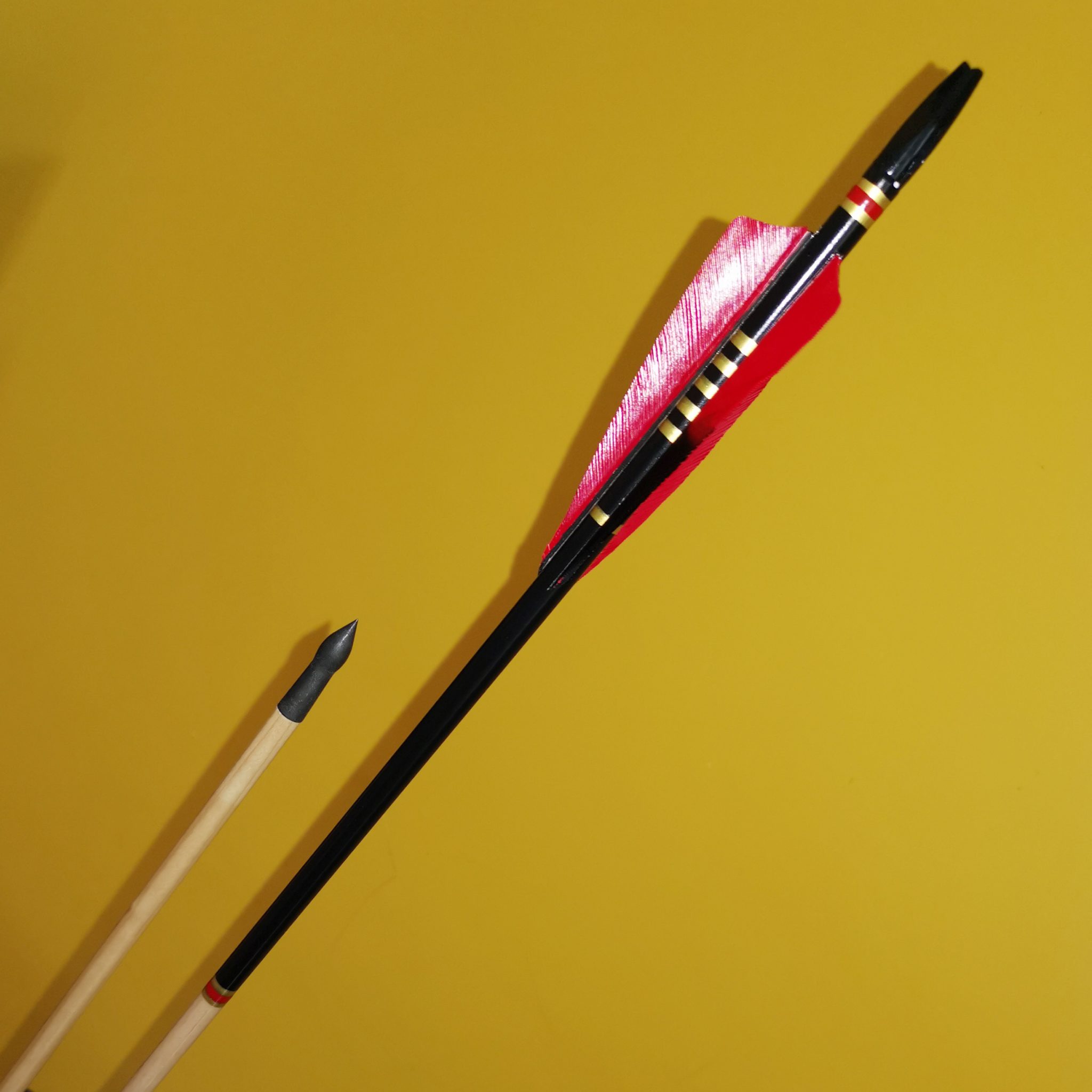 Traditional Crowned Crested Wooden Arrows custom wooden arrows uk